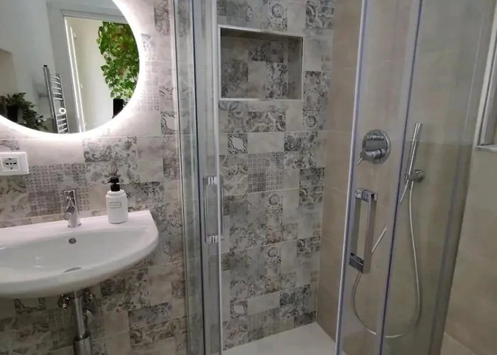 Exotic Flavour House Pensión *